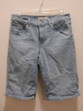 Levi Strauss Classic Bermuda Shorts Womens Size 27 Denim Blue Jean 5 pocket EUC
